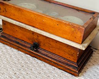 Antique scale