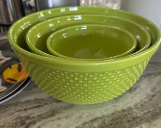Set of 3 Green hobnail nesting mixing bowls from Williams Sonoma
