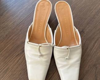 Richard Tyler White Leather Square Toe Slip In Pumps Size 7