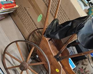 VINTAGE DOLL CARRIAGE / STROLLER