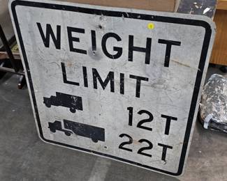 WEIGHT LIMIT SIGN