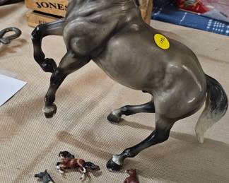 BREYER HORSE