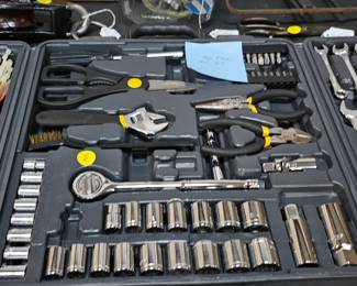 TOOL SET