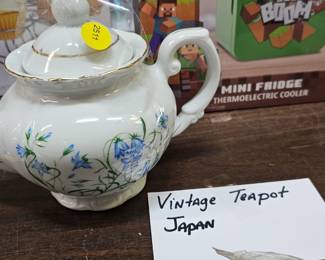 VINTAGE TEAPOT JAPAN