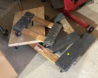 LOT FURNITURE DOLLYS