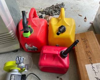 3 GAS CANS