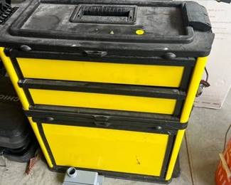 ROLLING TOOLBOX