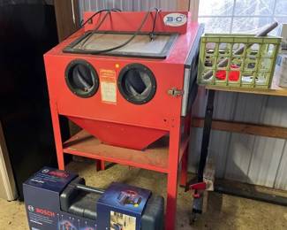 CENTRAL PNEUMATIC STEEL BLAST CABINETFLOOR