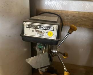 CENTRAL MACHINERY 10 DRILL PRESS