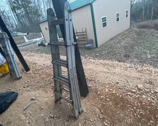 EXTENDING LADDER ABOUT 20FT