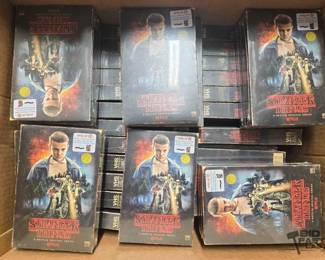 7204  NEW 40 Stranger Things Season 1 Collectors Edition DVDs 