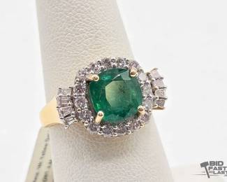 706  14k Yellow Gold Emerald  Diamond Ring, 4.46g 