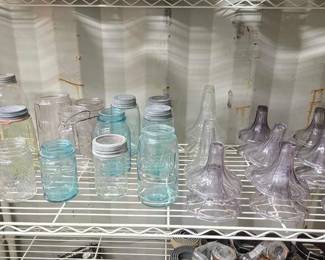 4072  Glass Mason Jars, Coffee Containers  Glass Display Risers 