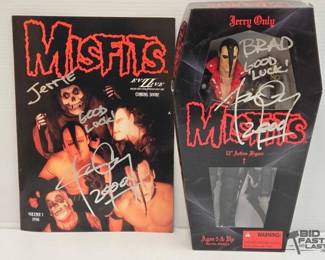 1930  Misfits Jerry Only Signed Action Figure  1998 Tour Program 