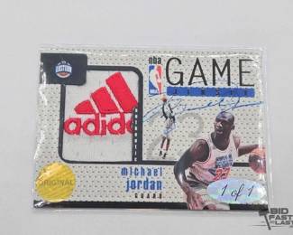 1802  Michael Jordan Chicago Bulls Game Jersey Relic Card 