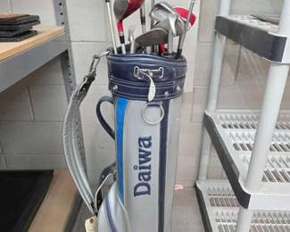 2708  Daiwa Golf Bag with Clubs 