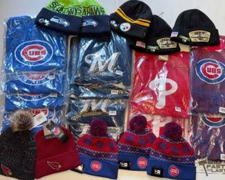 3524  NEW MLB  NFL Womens Beanies, Sweaters  Scarfs 