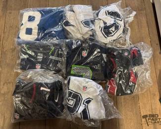 7574  NEW 8 Football Jerseys 