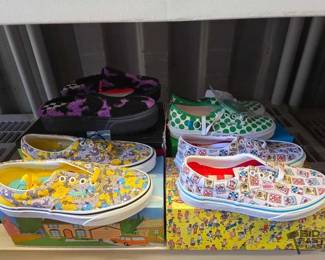 7042  NEW 4 Pairs of Vans Shoes 