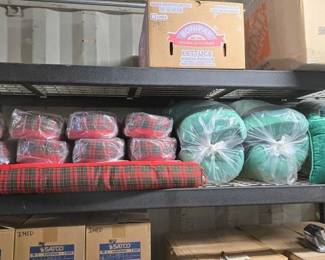 4046  NEW 24 Draft Stopper  15 Green Throw Pillows 