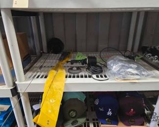 7102  CB Radio Equipment 