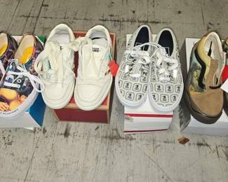 7168  NEW 4 Pairs Of Vans 