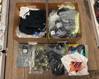 7544  NEW Nike Leggings, Shirts and Tank Tops 