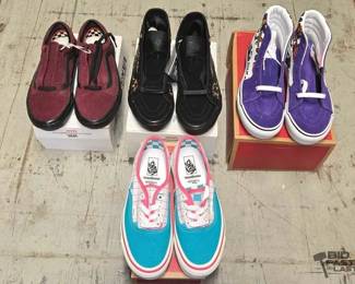 7172  NEW 4 Pairs of Vans Shoes 