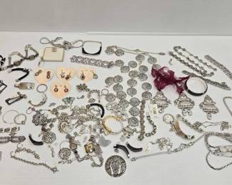 1030  Costume Jewelry 