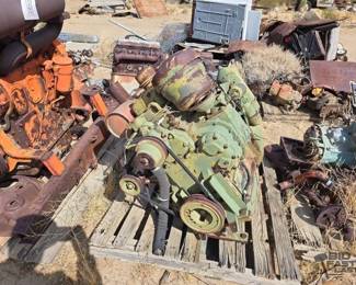54  Detroit Diesel Engine 