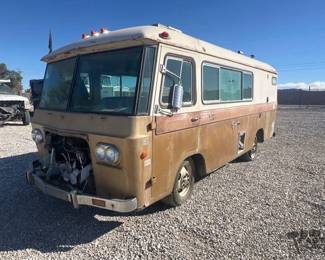 400  1969 Cortez Motorhome 