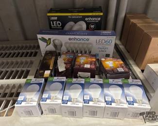 7548  NEW Light Bulbs 