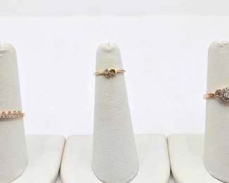 800  3 10k Rose Gold  Gold Diamond Rings, 4.55g 