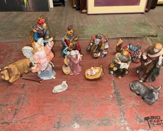 6116  Porcelain Nativity Scene Figurines 