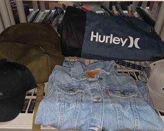 2674  Hats, Backpack  Clothes 