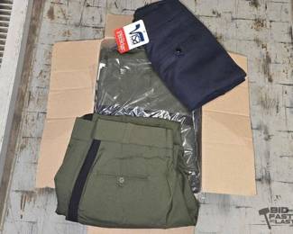 8130  NEW 14 Pairs of Pants 