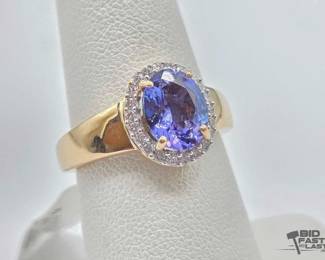 708  14k Yellow Gold Tanzanite  Diamond Ring, 5.06g 