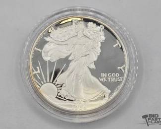 1252  1986 .999 Fine Silver Walking Liberty Dollar Coin, 1oz 