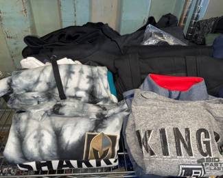 3516  NEW 11 NHL Womens  Mens Jackets, Shirts  Sweaters 