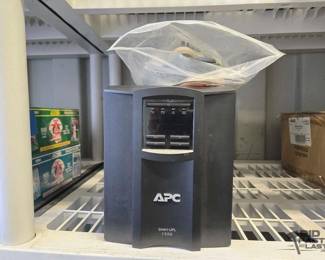 8058  APC 1500 VA SmartUPS 