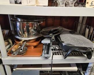 6106  Power XL Nutrisealer and Kitchenware 