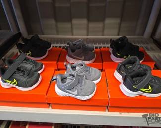 7074  NEW 6 Pairs of Nike Toddler Shoes 