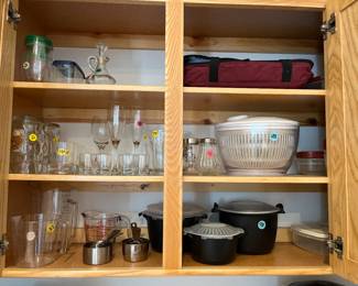 Pampered Chef Set, Salad Drainer and Glasses