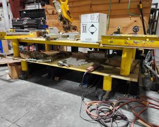Industrial Roller Conveyor System with DeWalt Mount - Retail: $450