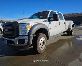 2011 Ford F-450 Super Duty Crew Cab 4x4 Dually