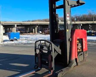 Raymond 740-R45TT Reach Truck Forklift