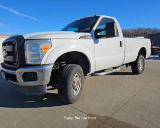 2012 Ford F-250 Super Duty Regular Cab Pickup