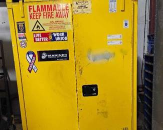 Durham Flammable Storage Cabinet with Paint Supplies - Retail: $450