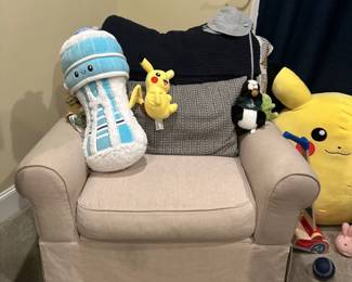 Beige side arm chair