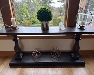 Sofa table & decor